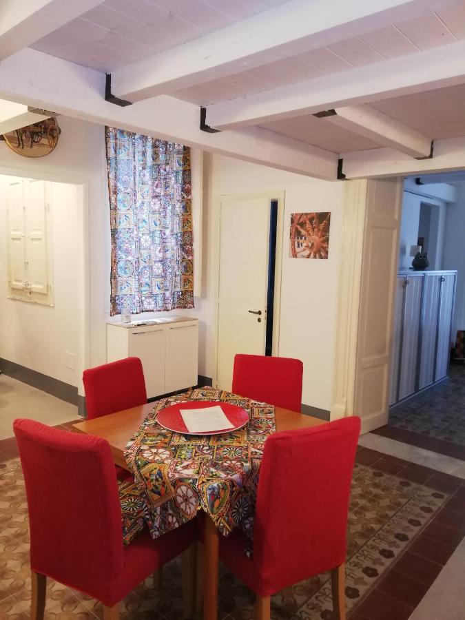 Il Posto Giusto Station Rooms Palermo Exterior foto