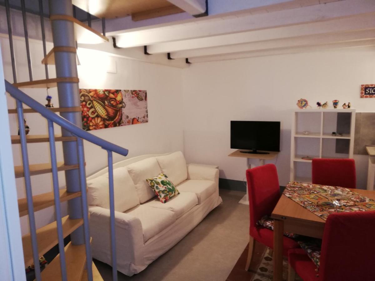 Il Posto Giusto Station Rooms Palermo Exterior foto